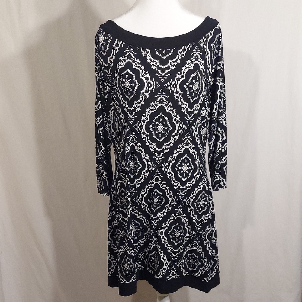 White House Black Market Black and White Geometric Dress